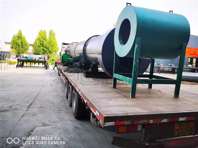 15米牛糞烘干機(jī)配置生物柴油熱風(fēng)爐發(fā)貨現(xiàn)場(chǎng)