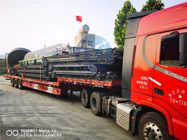 寧夏固原 年產(chǎn)5萬(wàn)噸顆粒有機(jī)肥生產(chǎn)線 第五車 發(fā)貨現(xiàn)場(chǎng)