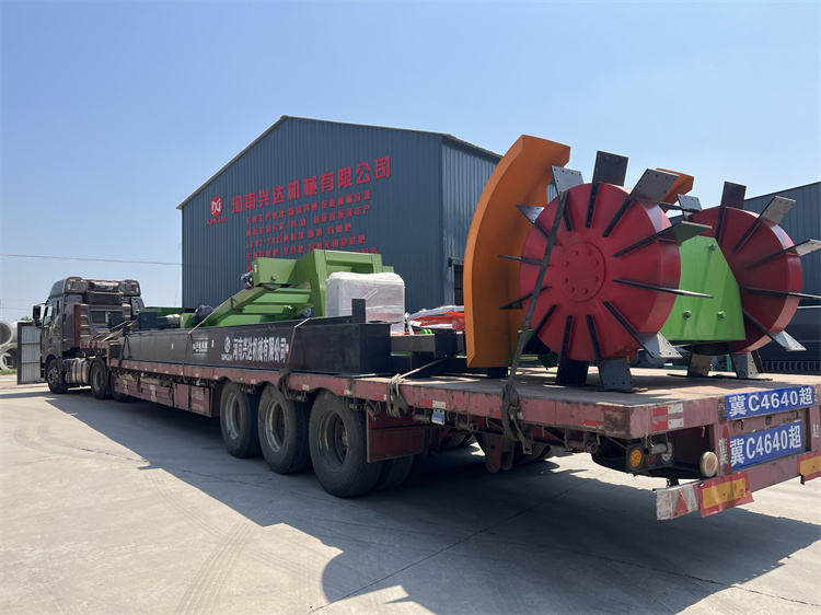 輪盤翻拋發(fā)貨現(xiàn)場