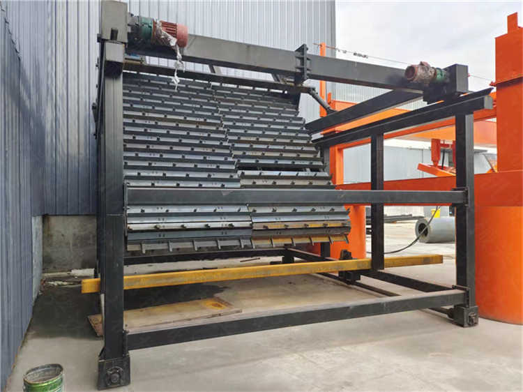 養(yǎng)殖場糞污處理再利用設(shè)備,發(fā)酵牛糞鏈板翻拋機