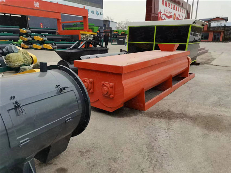 有機肥雙軸攪拌機徑向循環翻攪,使物料迅速混合均勻