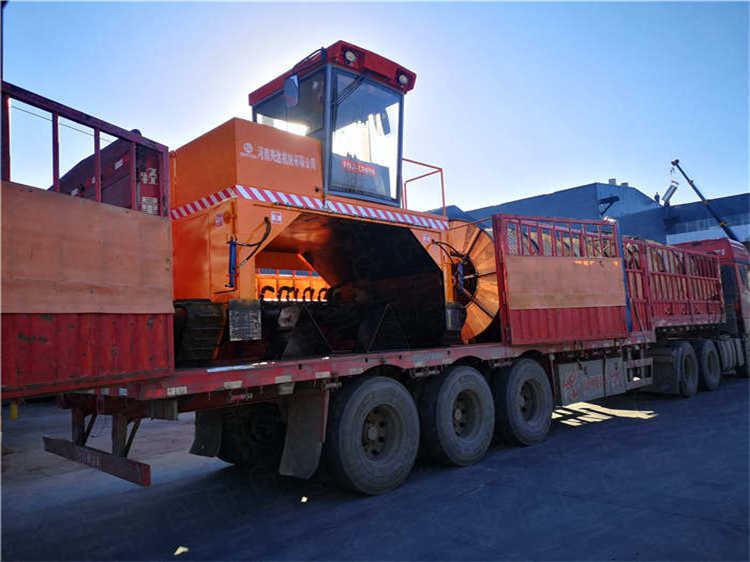 環保處理發酵設備有機肥履帶翻拋機