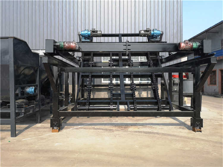 污泥垃圾,秸稈有機(jī)固體廢棄物的槽式好氧堆肥鏈板翻拋機(jī)