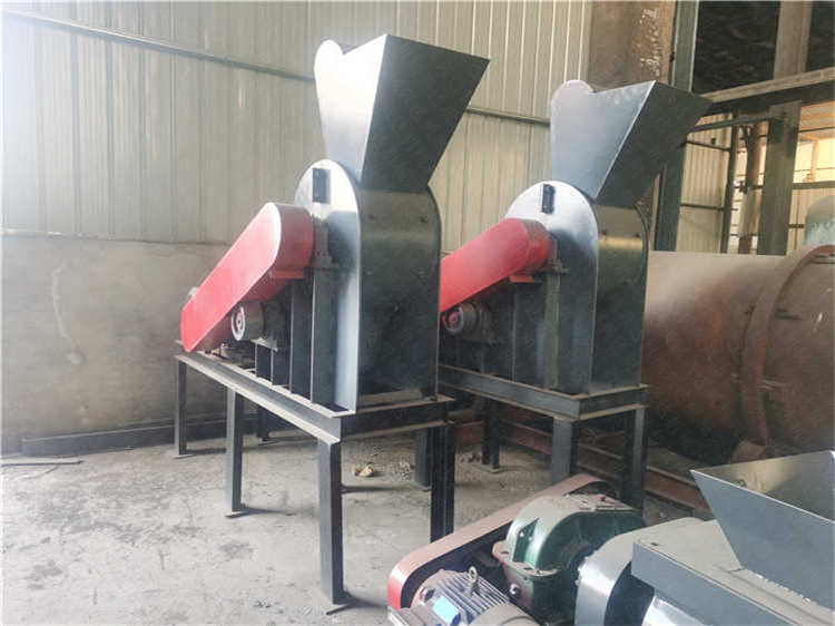 有機肥破碎設備,牛羊糞發酵后粉碎處理設備,菌菇渣雙級粉碎機