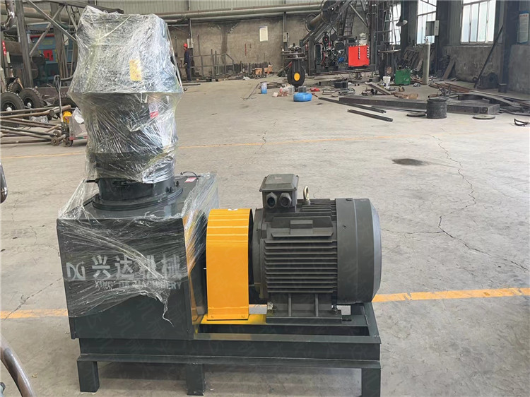 飼料菌渣煤炭免烘干柱狀顆粒機 畜禽糞便平模擠壓造粒機 供應廠家 型號齊全