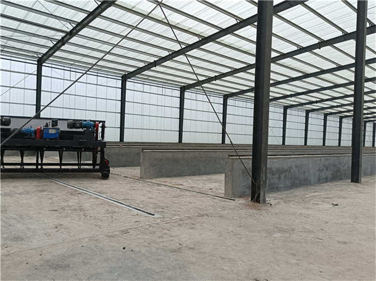 粉狀有機肥生產線 蚯蚓糞堆肥發酵翻堆機 液壓升降槽式 有機肥翻拋機